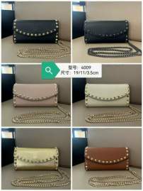 Picture of Valentino Handbags _SKUfw240289679fw